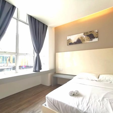 Maco Inn Austin Heights @Джохор Бахру Екстериор снимка