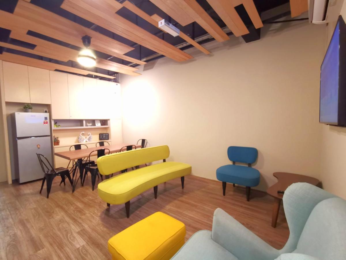 Maco Inn Austin Heights @Джохор Бахру Екстериор снимка
