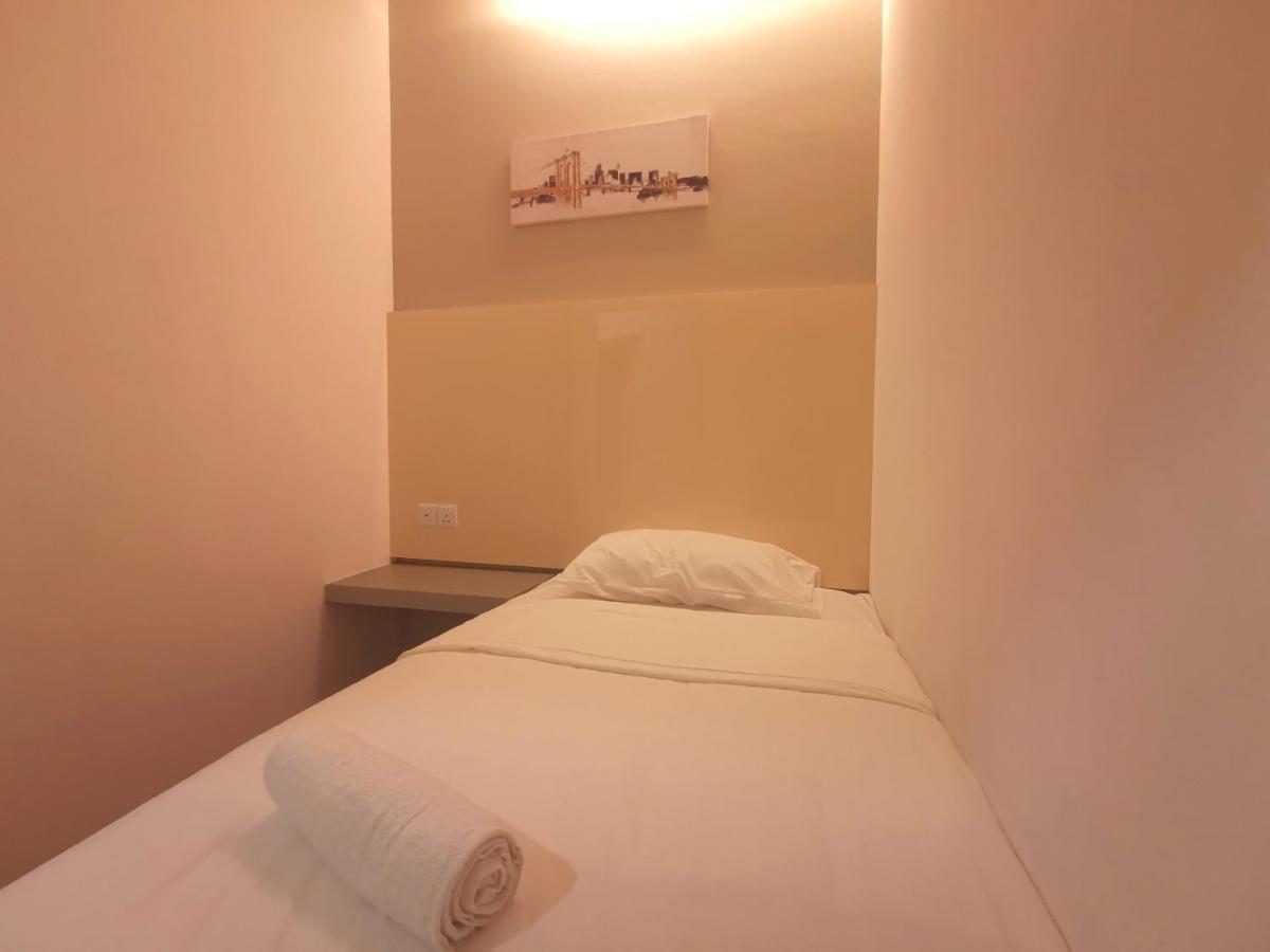 Maco Inn Austin Heights @Джохор Бахру Екстериор снимка