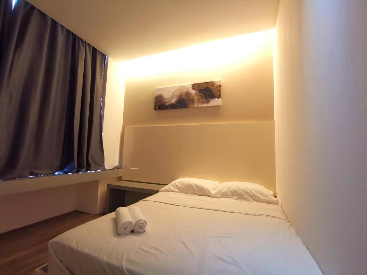 Maco Inn Austin Heights @Джохор Бахру Екстериор снимка